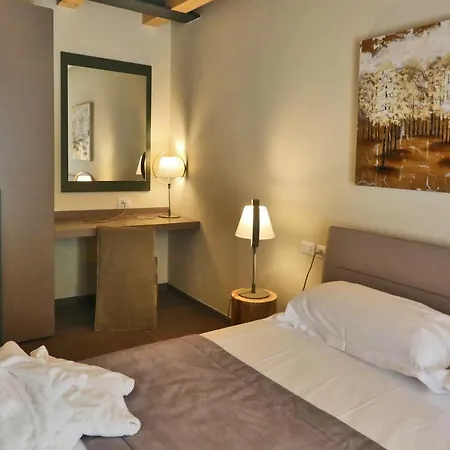 Ξενοδοχείο με διαμερίσματα Ninfea Wellness & 4*