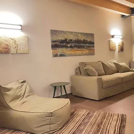 Ξενοδοχείο με διαμερίσματα Ninfea Wellness & Καόρλε