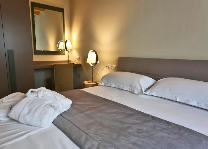 Ninfea Wellness & 4*