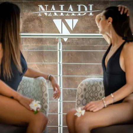 Aparthotel Ninfea Wellness & 4*