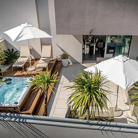 Aparthotel Ninfea Wellness & *
