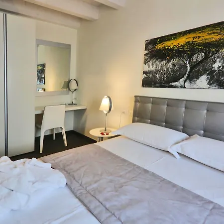 Ninfea Wellness & 4*