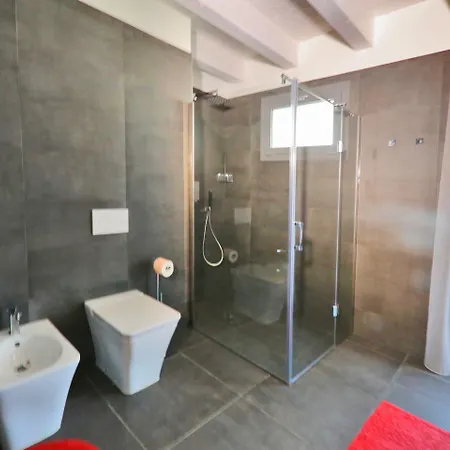 Ninfea Wellness & Apartmanhotel 4*